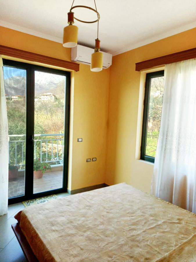 Family Beach Swimming Pool Villa Luanit Trajas Exterior foto